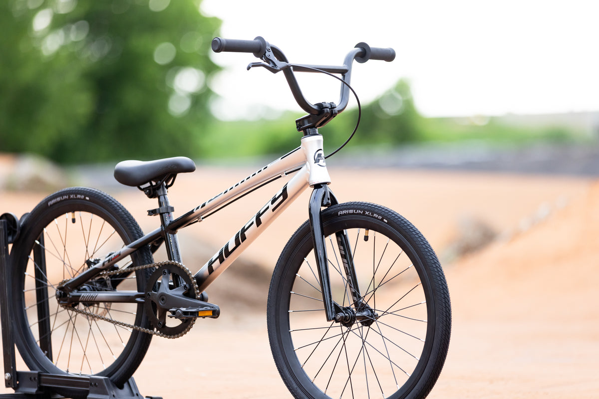 HUFFY BMX Pro Lightning RACE BIKES - JUNIOR EXPERT PRO - COMPLETE WITH PEDALS